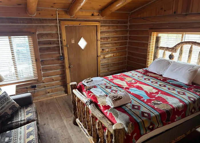 Lodge Heart Six Ranch