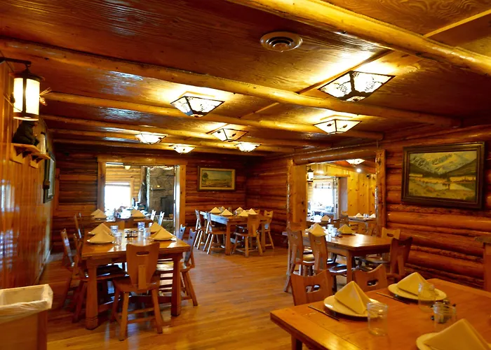 Heart Six Ranch * Moran