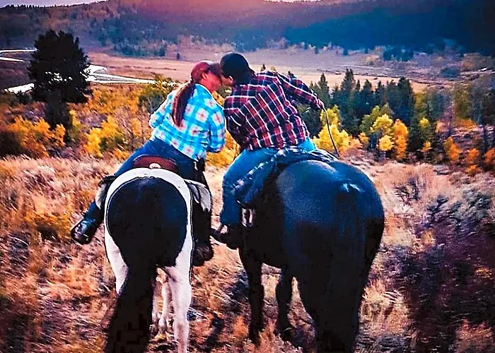 Lodge Heart Six Ranch *