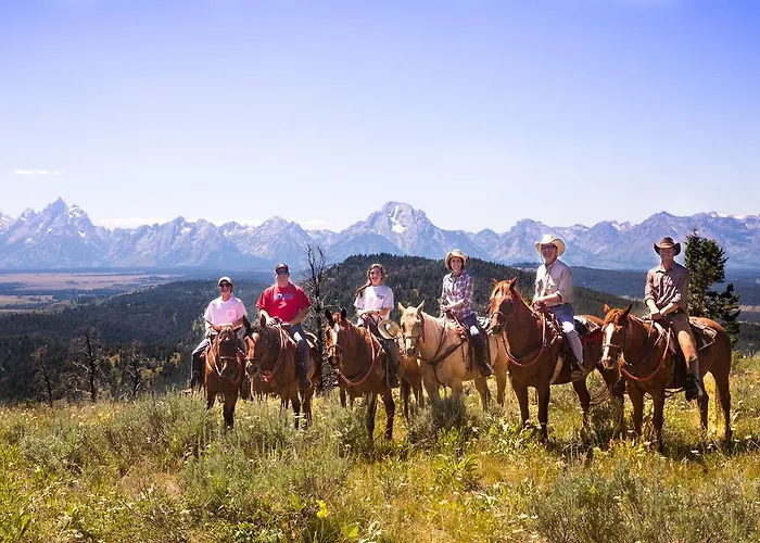 Lodge Heart Six Ranch *