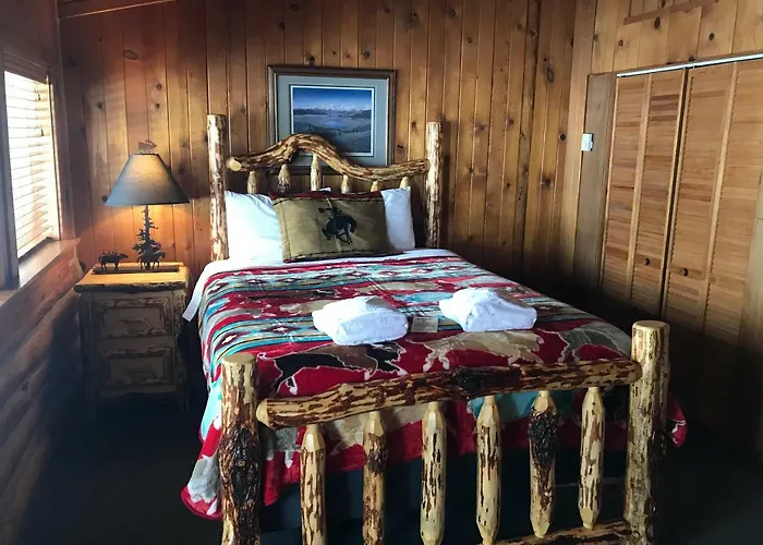 Lodge Heart Six Ranch *