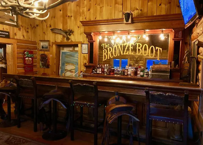Lodge Heart Six Ranch Moran